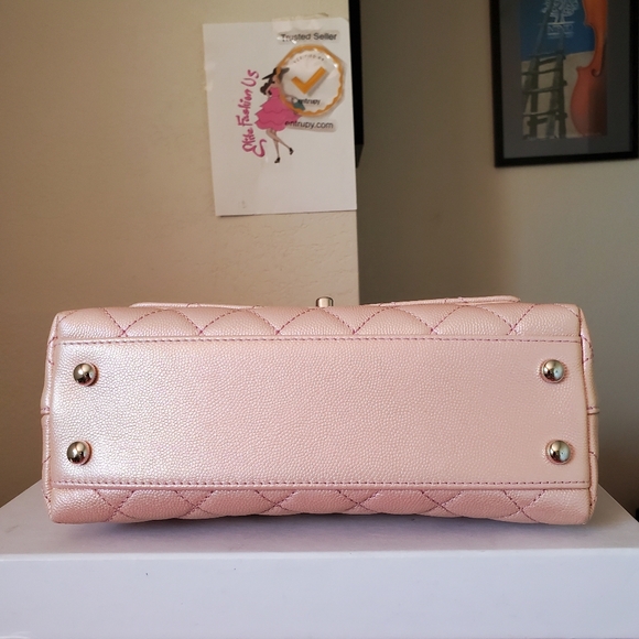 Chanel coco handle iridescent pink mini caviar rainbow and silver hard ware - Picture 7 of 11